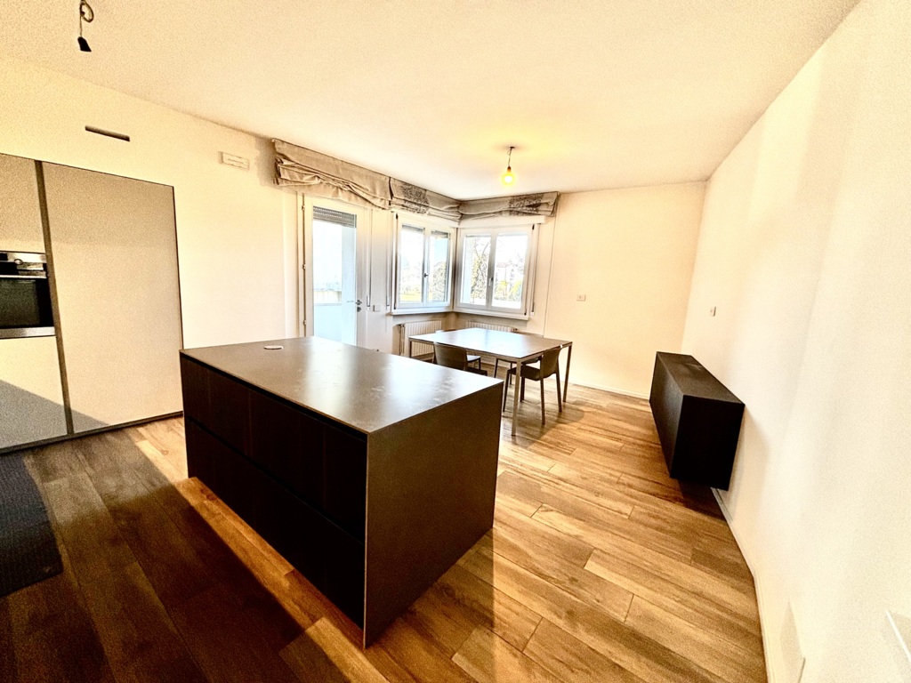 MERAVIGLIOSA VILLA SINGOLA COMPLETAMENTE RISTRUTTURATA a Pravisdomini 11