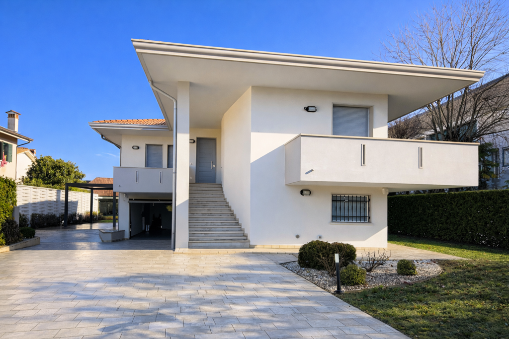 MERAVIGLIOSA VILLA SINGOLA COMPLETAMENTE RISTRUTTURATA a Pravisdomini 4