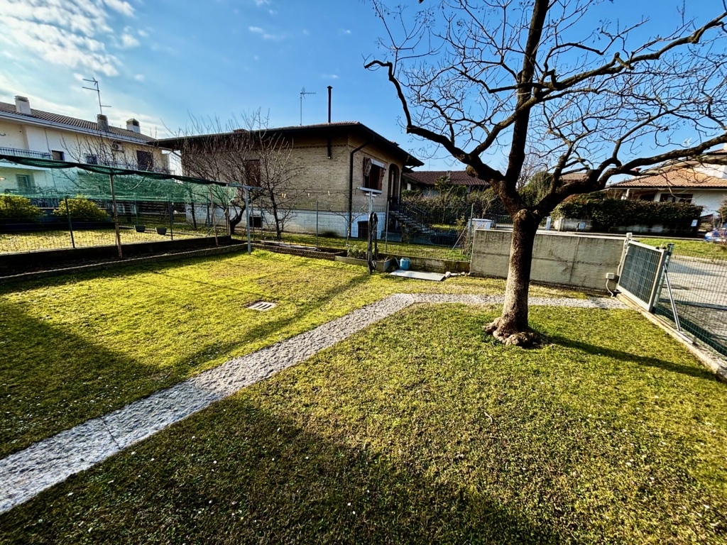 VILLETTA A SCHIERA DI TESTA A CORDENONS a Cordenons 7