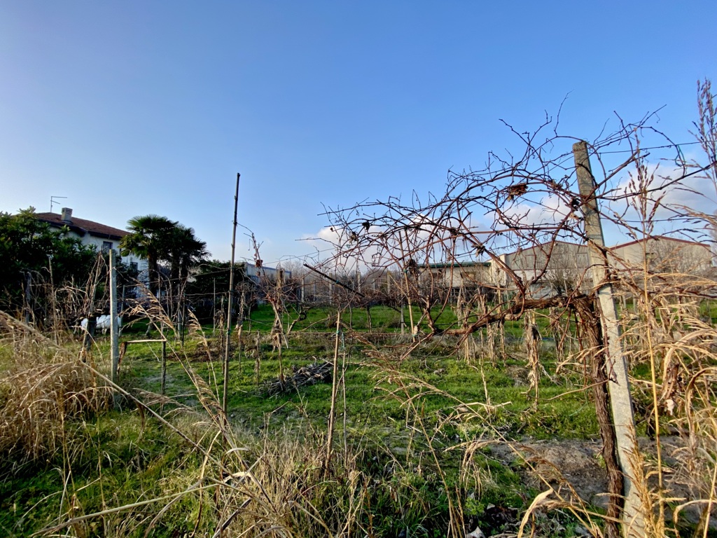 CASA SINGOLA CON TERRENO a Zoppola 9