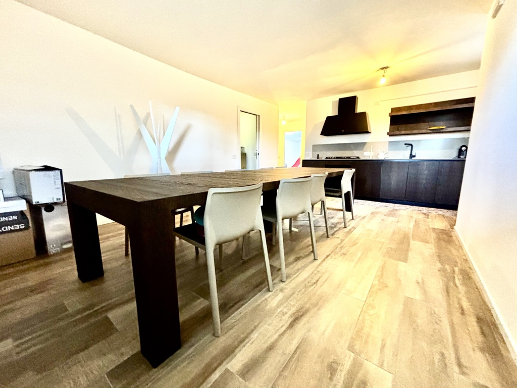 MERAVIGLIOSA VILLA SINGOLA COMPLETAMENTE RISTRUTTURATA a Pravisdomini 28