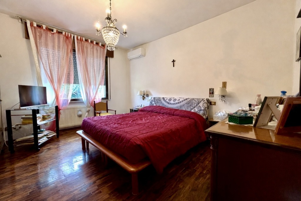 Villa indipendente con giardino privato e spazi generosi – Fiume Veneto a Fiume Veneto 9