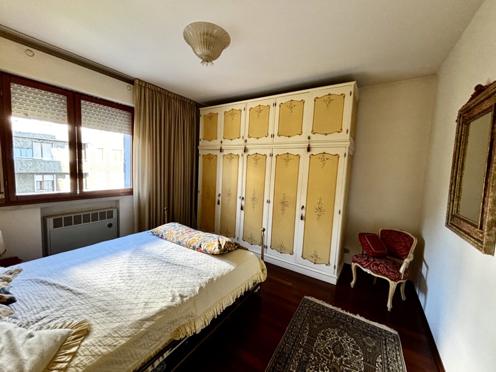 AMPIO APPARTAMENTO TRICAMERE CON DUE BAGNI A PORDENONE a Pordenone 15