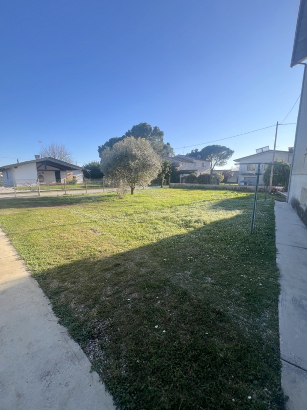 Ampio appartamento tricamere con accessori a Casarsa della Delizia 19