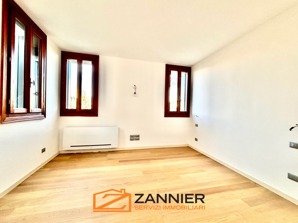 PRESTIGIOSO APPARTAMENTO IN VILLA a Porcia 33