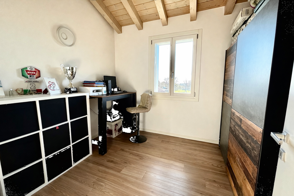 RECENTE BIFAMILIARE SEPARATA DAI POSTI AUTO a Azzano Decimo 19