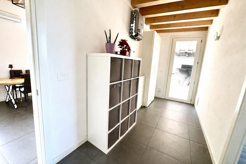 RECENTE BIFAMILIARE SEPARATA DAI POSTI AUTO a Azzano Decimo 11