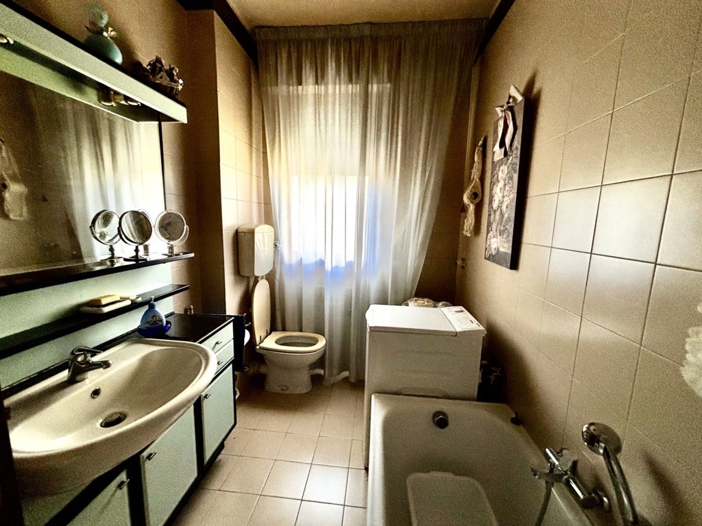 AMPIO APPARTAMENTO TRICAMERE CON DUE BAGNI A PORDENONE a Pordenone 19