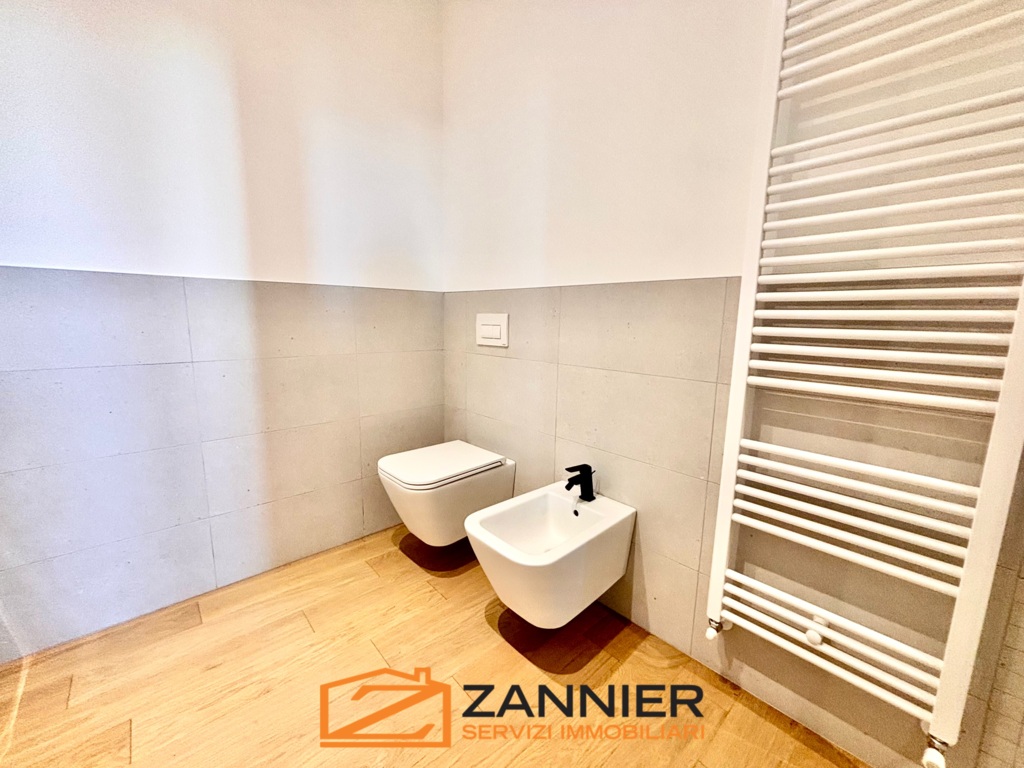 PRESTIGIOSO APPARTAMENTO IN VILLA a Porcia 37