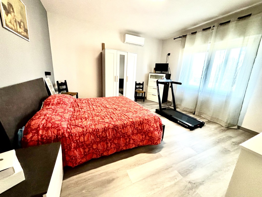 Porzione di bifamiliare di ampie dimensioni con scoperto e accessori a Azzano Decimo 17