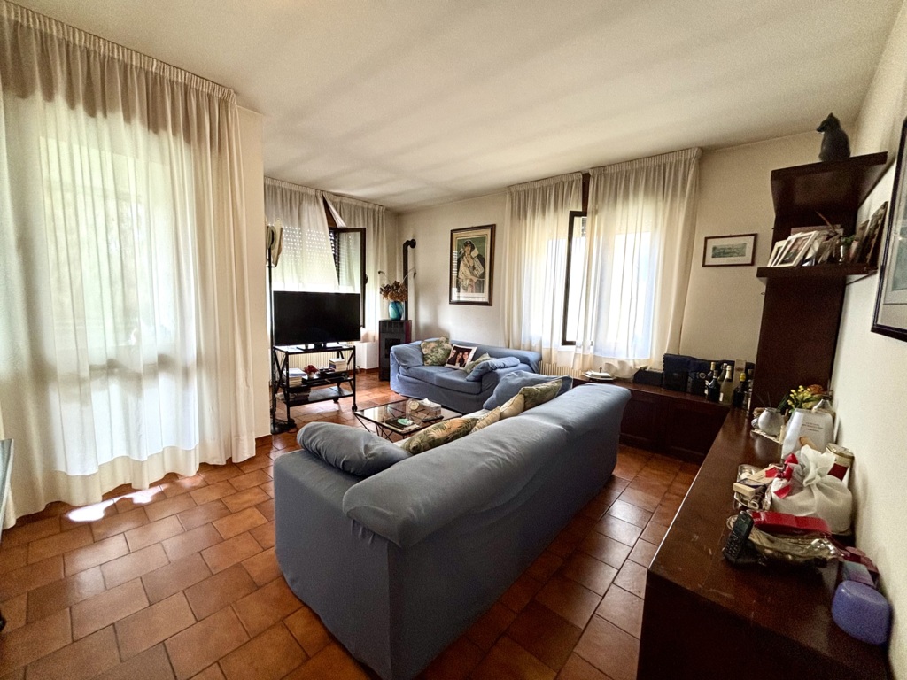 Villa indipendente con giardino privato e spazi generosi – Fiume Veneto a Fiume Veneto 5