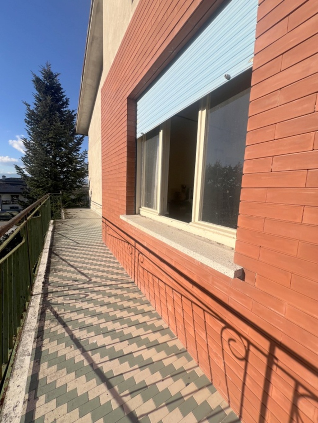 Ampio appartamento tricamere con accessori a Casarsa della Delizia 8