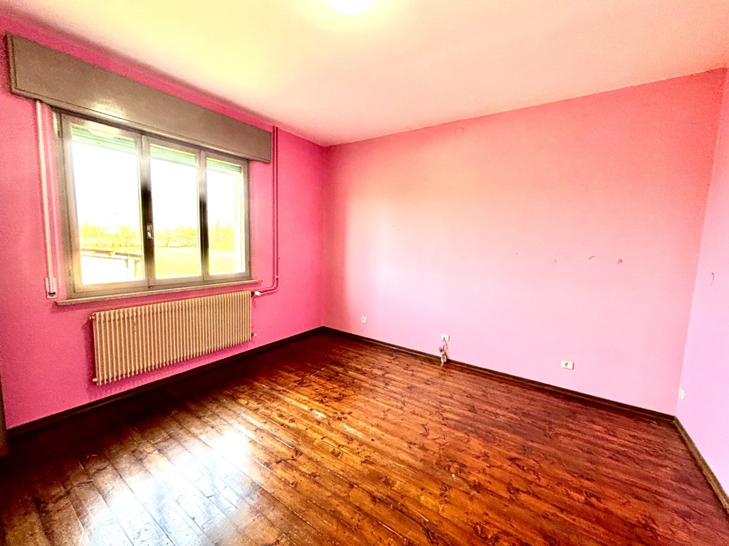 Casa singola immersa nel verde con 1.000 mq di giardino e possibilità di altri 5.000 mq di terreno a Fiume Veneto 11