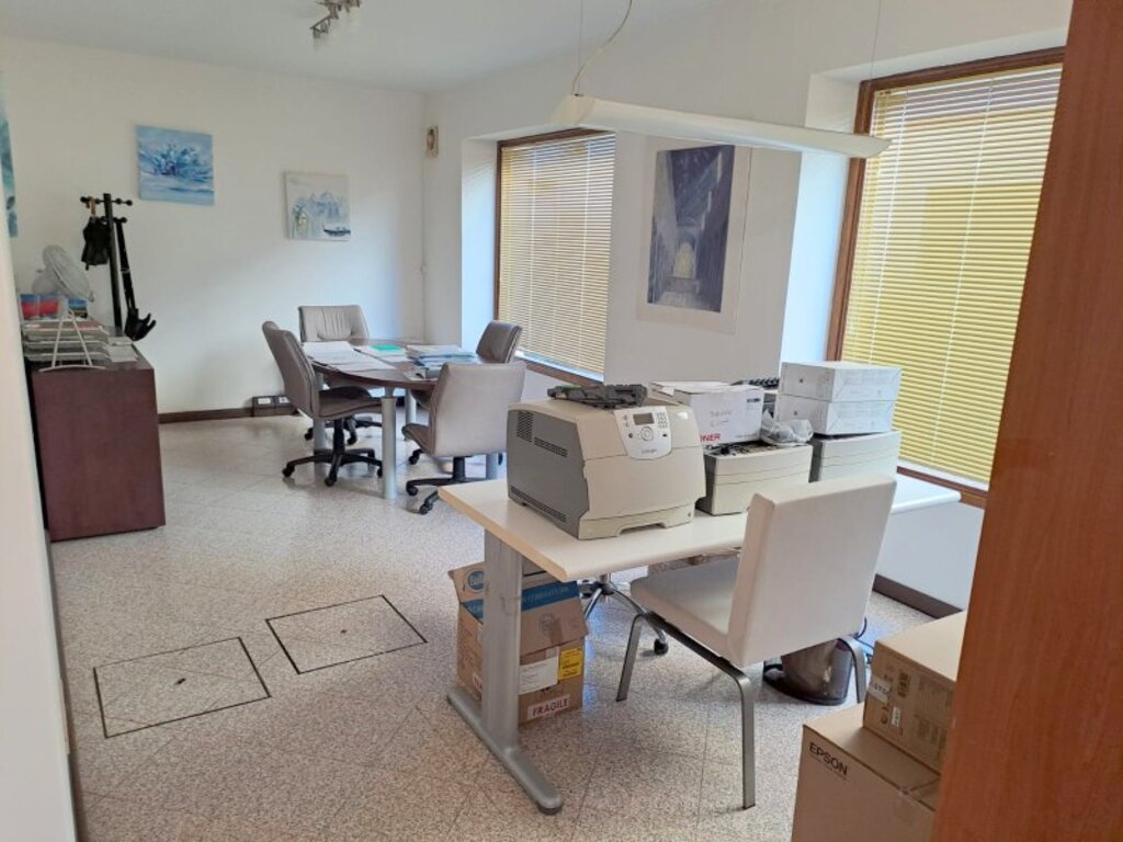 Affittasi negozio in centro storico a San Vito al Tagliamento 6