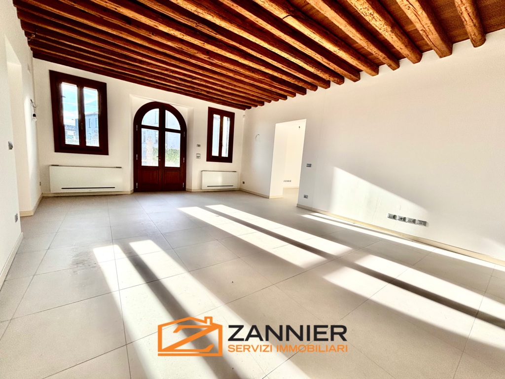 PRESTIGIOSO APPARTAMENTO IN VILLA a Porcia 6