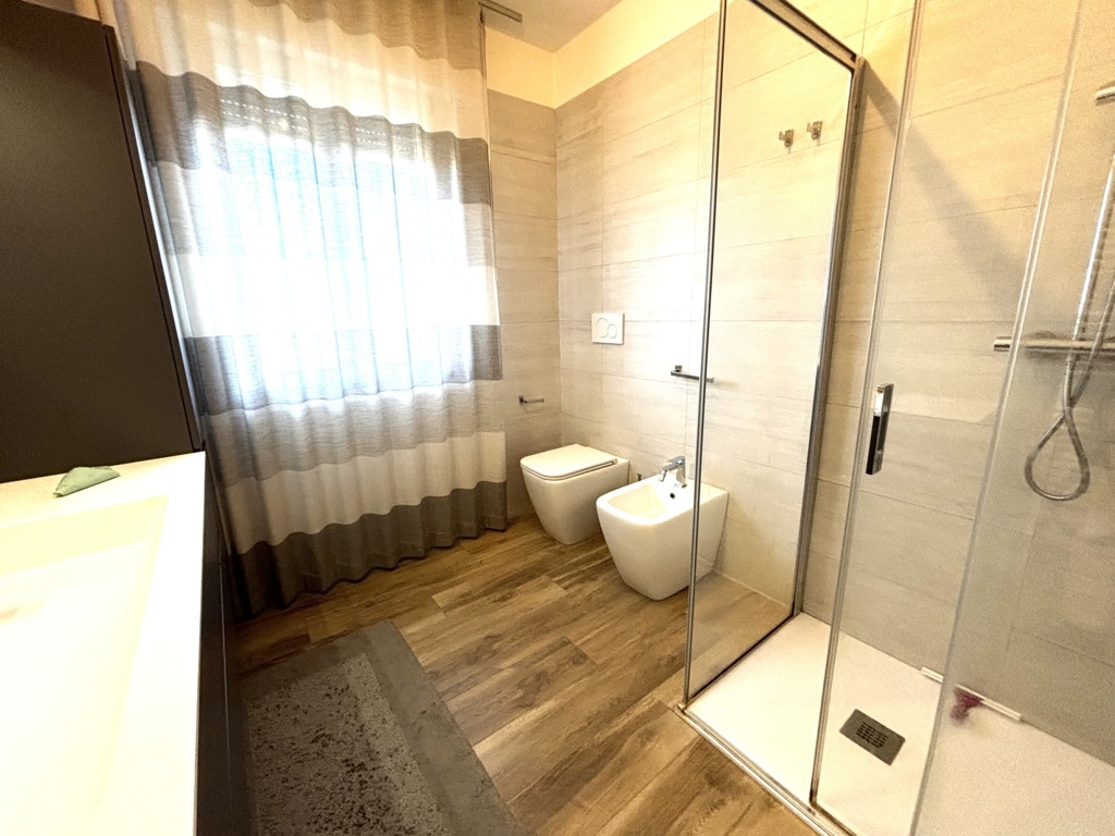 MERAVIGLIOSA VILLA SINGOLA COMPLETAMENTE RISTRUTTURATA a Pravisdomini 23