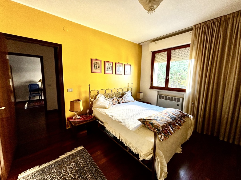 AMPIO APPARTAMENTO TRICAMERE CON DUE BAGNI A PORDENONE a Pordenone 14