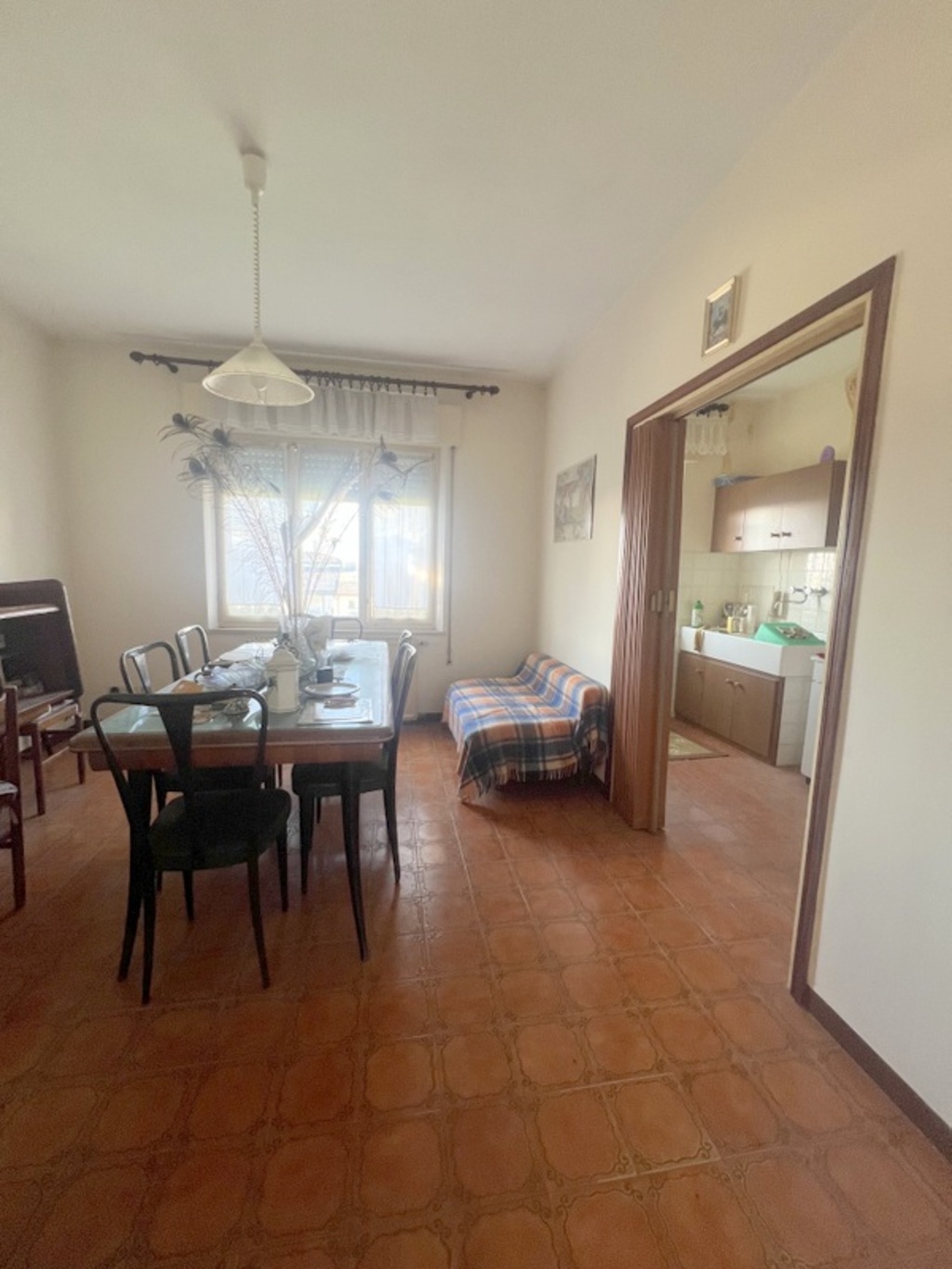 Ampio appartamento tricamere con accessori a Casarsa della Delizia 5