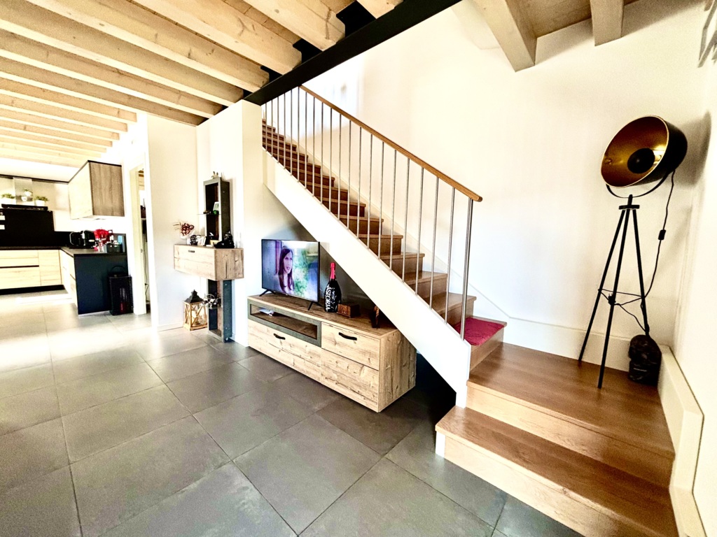 RECENTE BIFAMILIARE SEPARATA DAI POSTI AUTO a Azzano Decimo 12