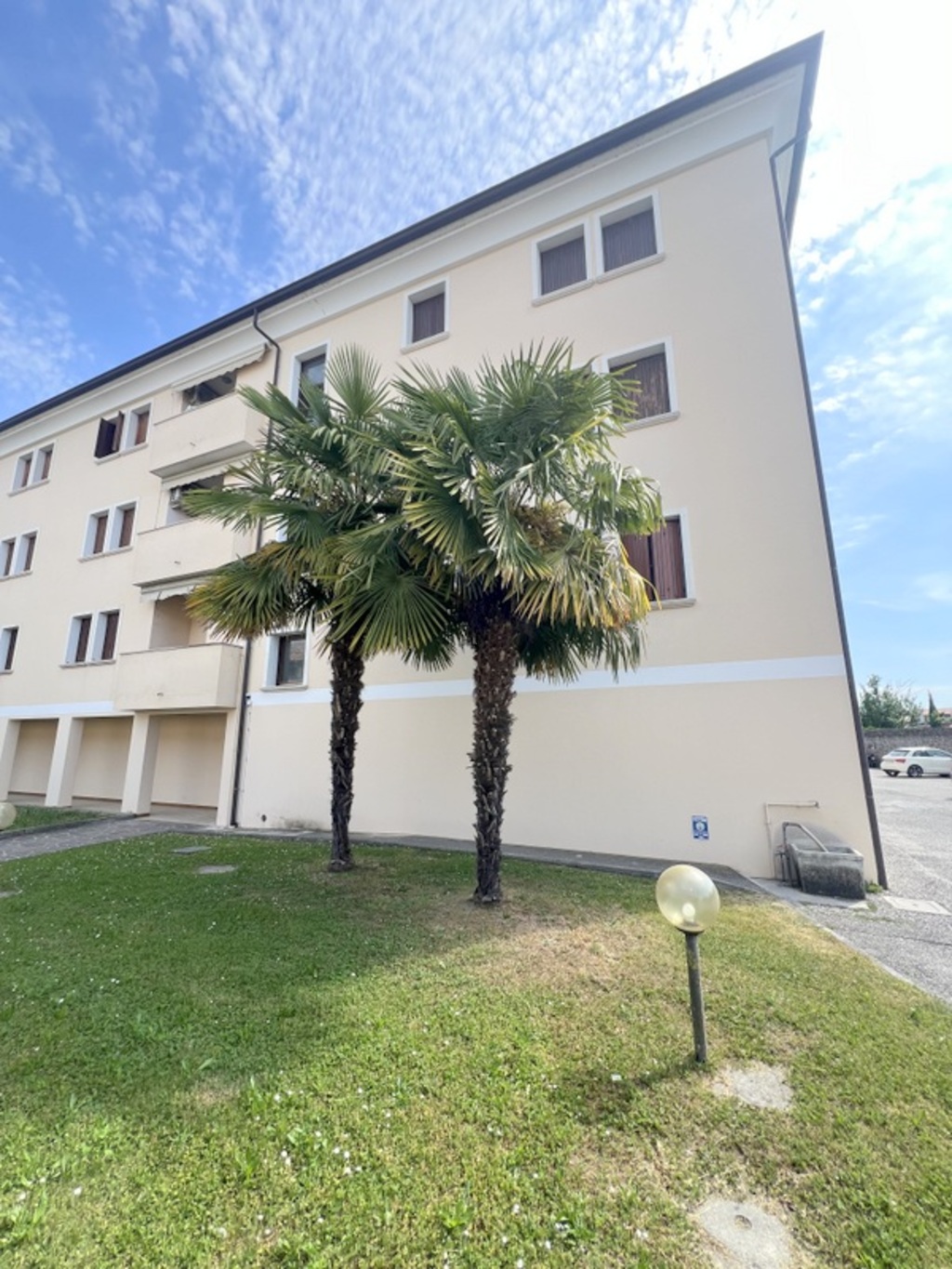 Ampio bicamere con garage e cantina a San Vito al Tagliamento 1