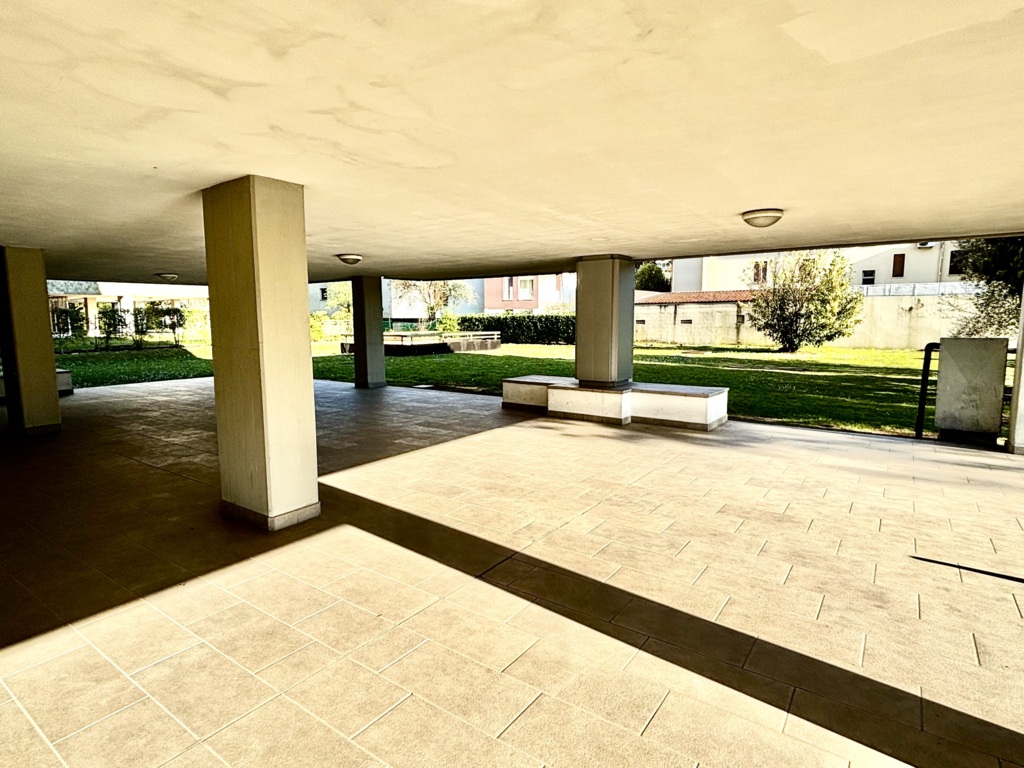 AMPIO APPARTAMENTO TRICAMERE CON DUE BAGNI A PORDENONE a Pordenone 23