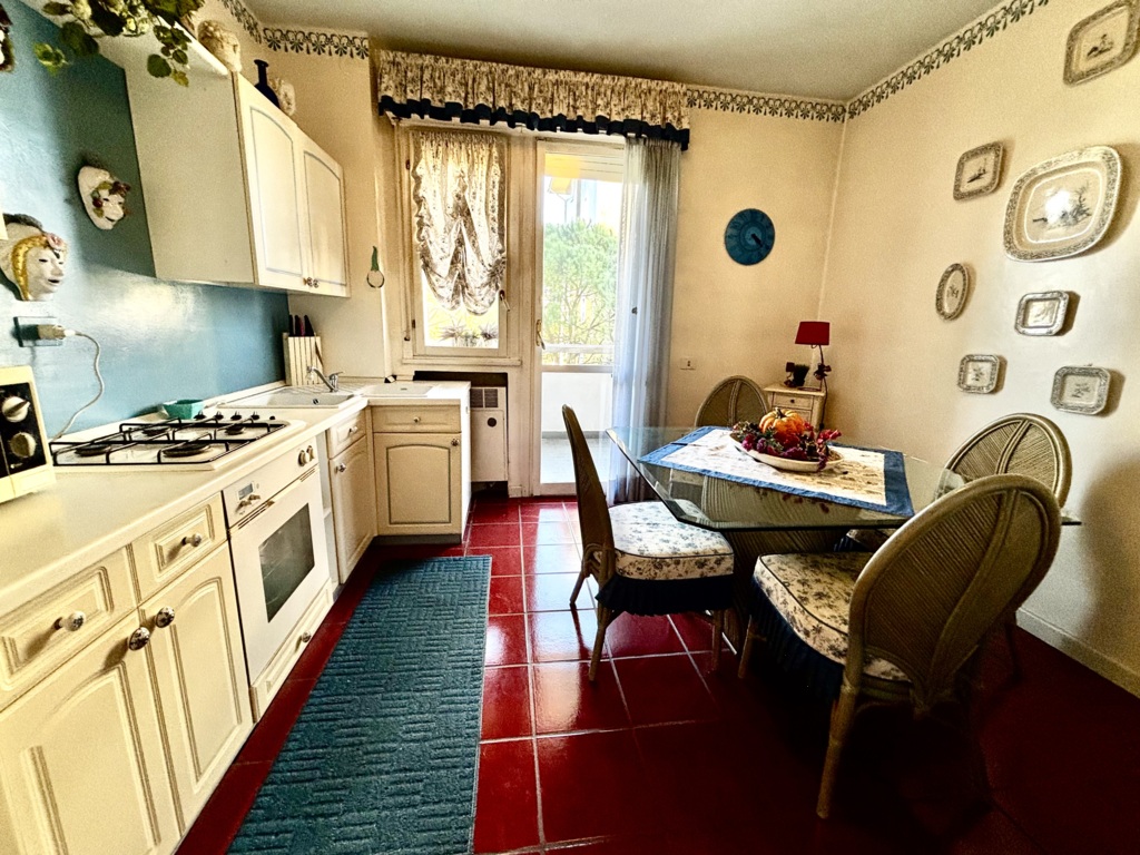 AMPIO APPARTAMENTO TRICAMERE CON DUE BAGNI A PORDENONE a Pordenone 8